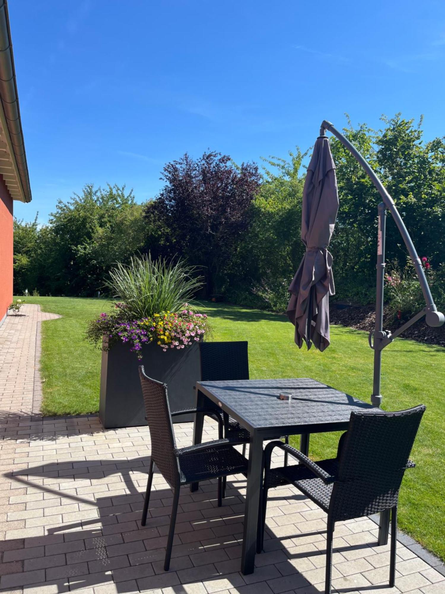 Neu Sanierte Wohnung Fuer 2-4 P Eschwege Exterior foto